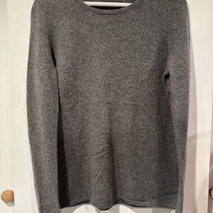 Gray 100% Cashmere Long Sleeve Sweater